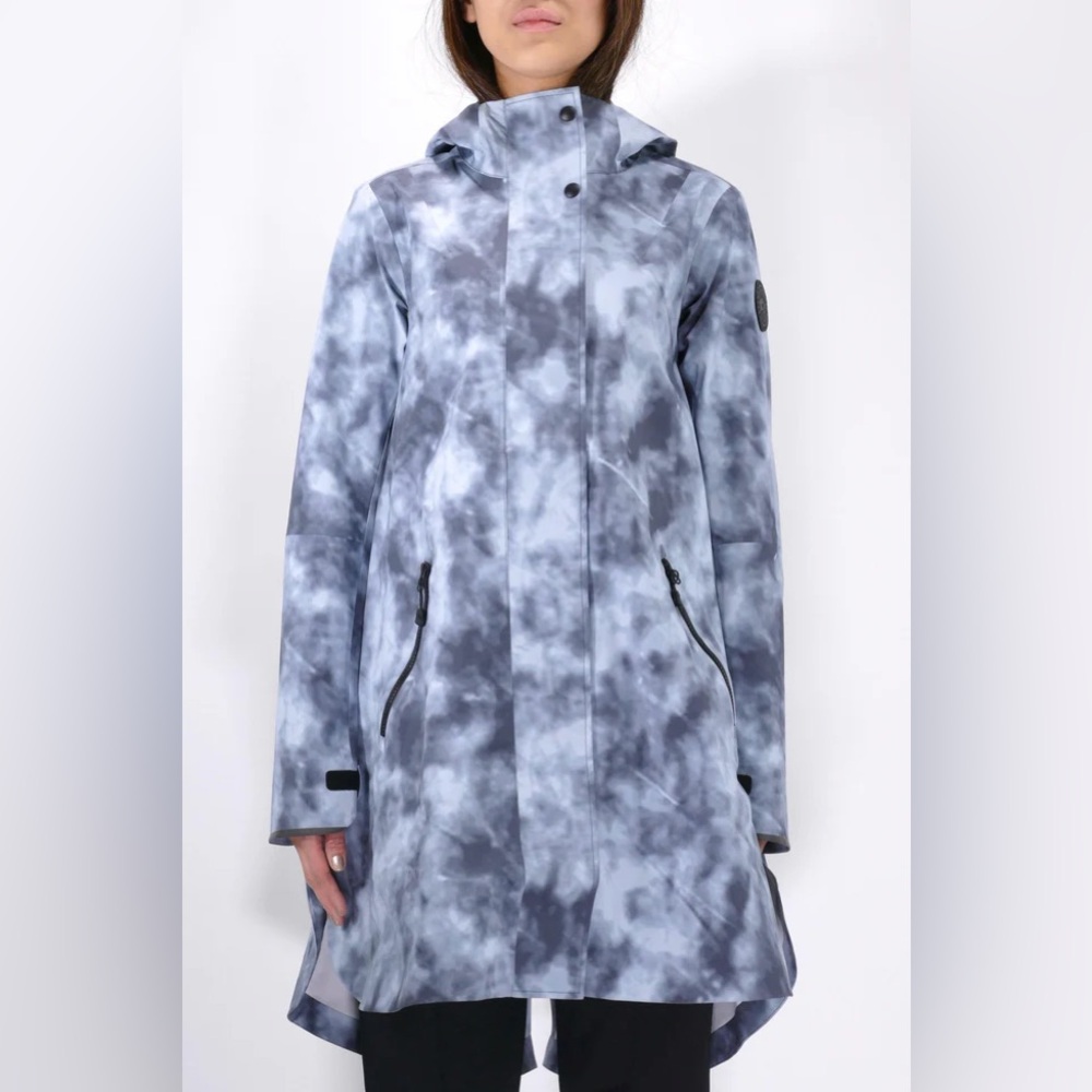 Canada Goose Raincoat NWT